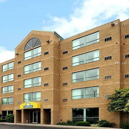 Days Inn By Wyndham Niagara Falls Lundys Lane ภายนอก รูปภาพ