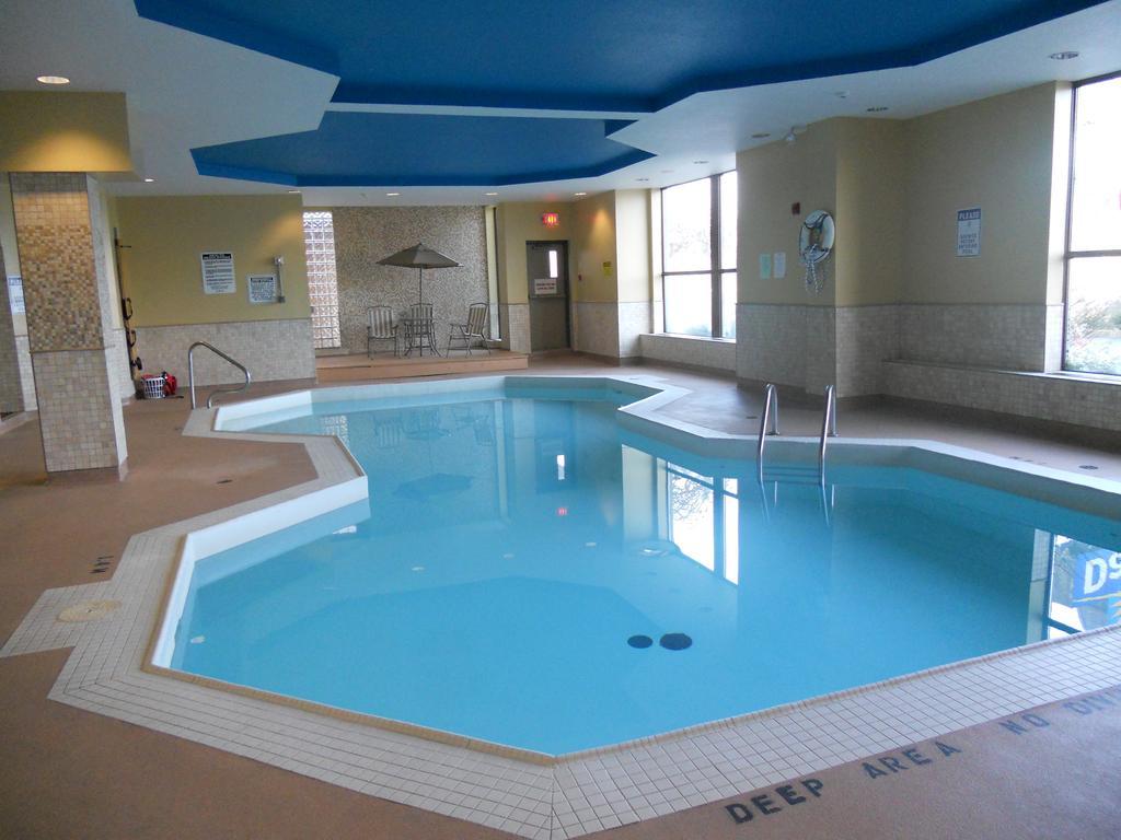 Days Inn By Wyndham Niagara Falls Lundys Lane ภายนอก รูปภาพ